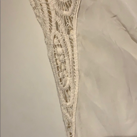 Cream Coloured Forever 21 Blouse Size Medium - Picture 7 of 12